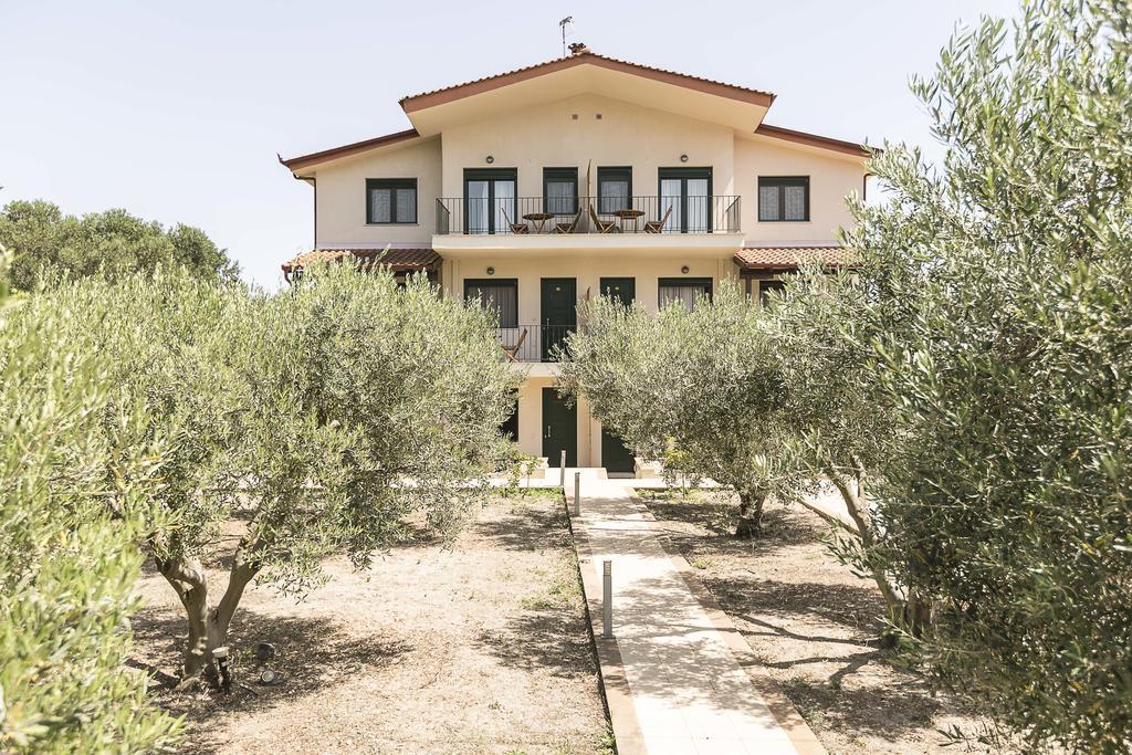 Olive Tree Apartments Fourka Eksteriør billede